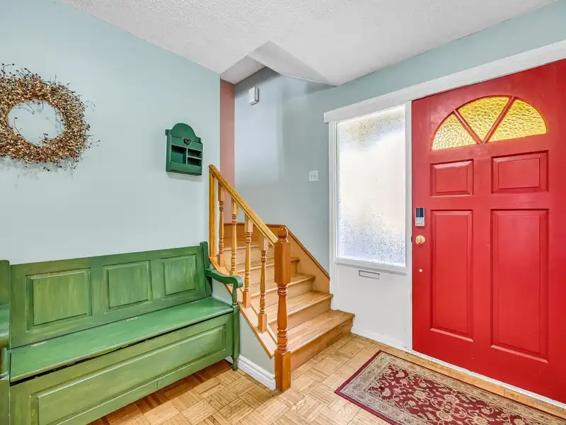 5641 OAKLAND STREET - photo 4 of 40