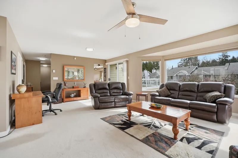 20 9259 122 STREET - photo 2 of 25