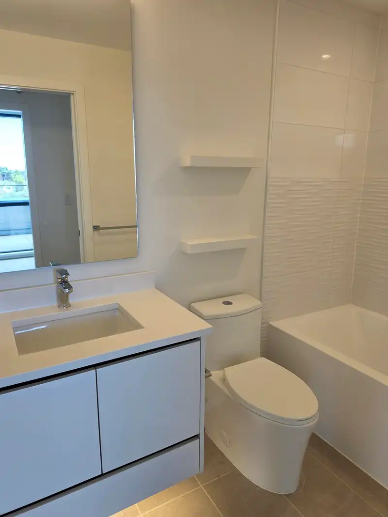504 8398 OAK STREET - photo 4 of 7
