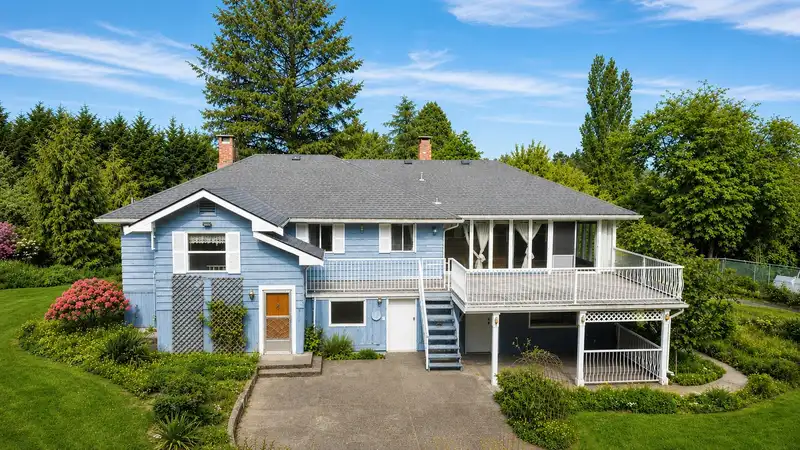 21154 CRUSH CRESCENT - photo 4 of 39