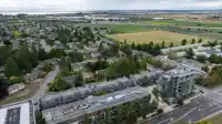 207 1738 55A STREET - thumbnail 32