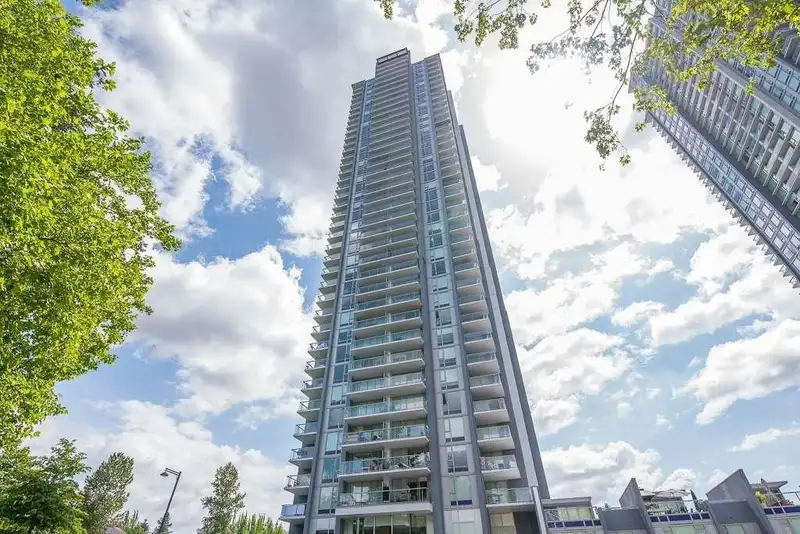 2009 13750 100 AVENUE - photo 1 of 32