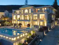 961 KING GEORGES WAY - thumbnail 1