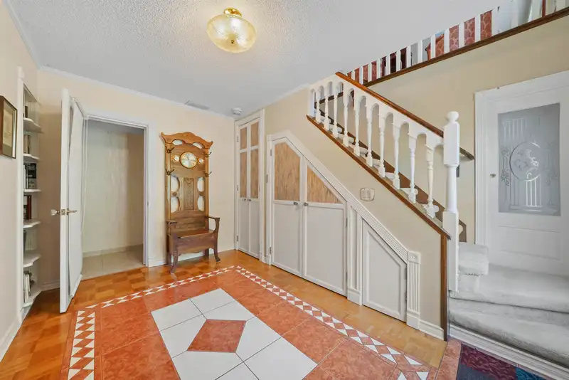 1570 LINCOLN AVENUE - photo 3 of 40