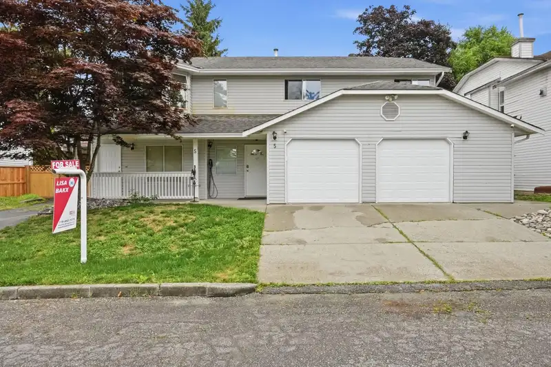 5 11954 HAWTHORNE STREET - photo 1 of 29