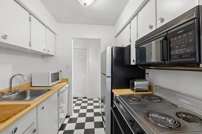 9 45 FOURTH STREET - photo 3 of 10