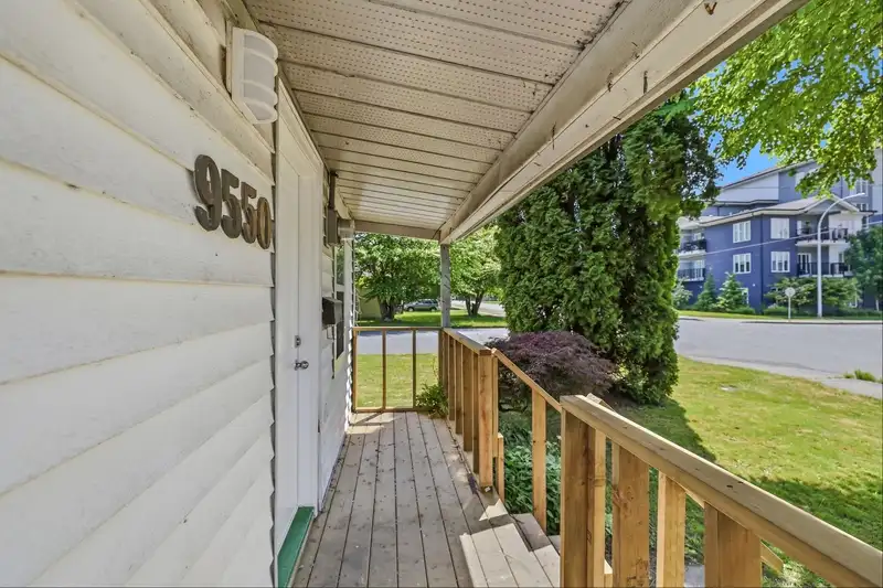9550 VICTOR STREET - photo 2 of 27