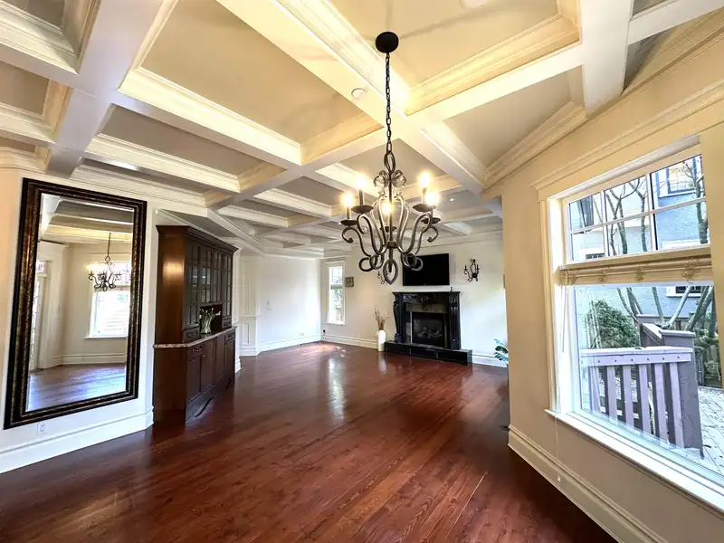 2655 W 37TH AVENUE - photo 3 of 18