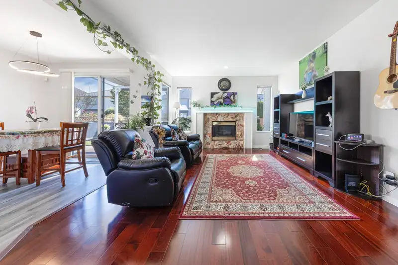 1278 RIVERSIDE DRIVE - photo 4 of 34