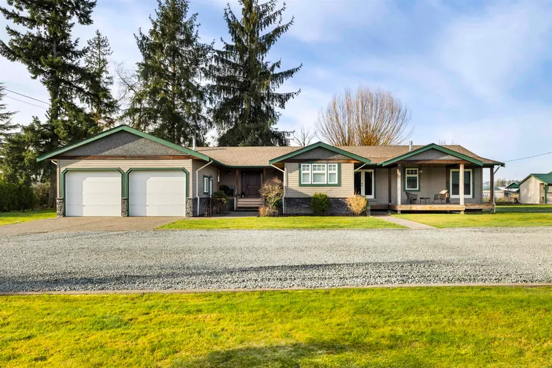 22285 64 AVENUE - photo 2 of 25