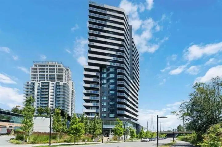 301 4433 ALASKA STREET - photo 2 of 25