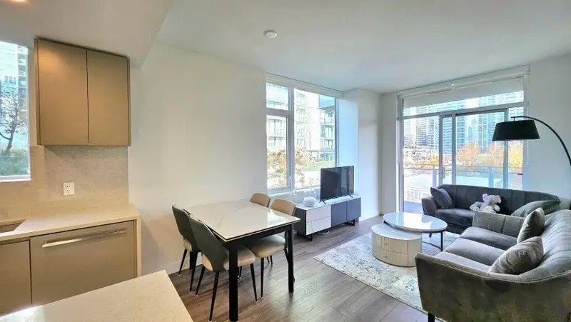 301 4433 ALASKA STREET - photo 4 of 25