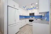133 1386 LINCOLN DRIVE - thumbnail 9