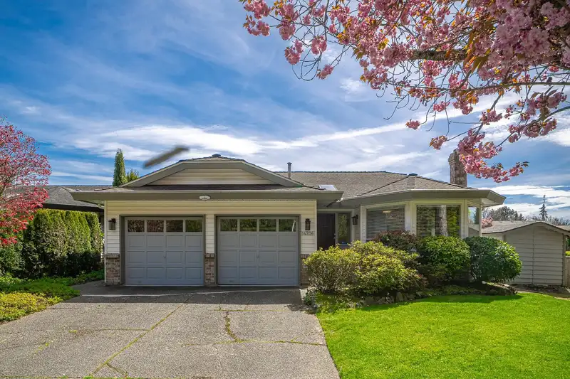 14206 20 AVENUE - photo 4 of 29