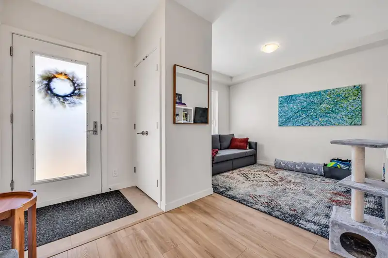 TH21 271 FRANCIS WAY - photo 4 of 40