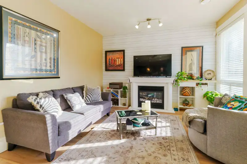 11125 234A STREET - photo 3 of 36