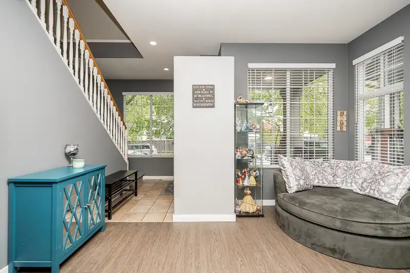 24292 102B AVENUE - photo 4 of 18