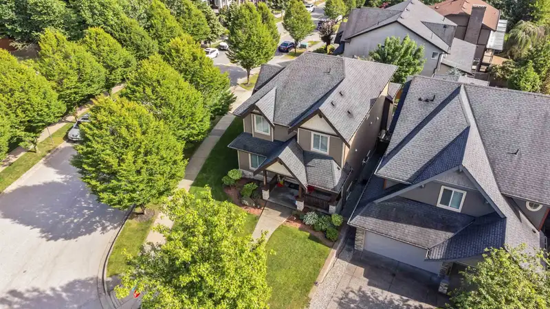 3424 HORIZON DRIVE - photo 3 of 40