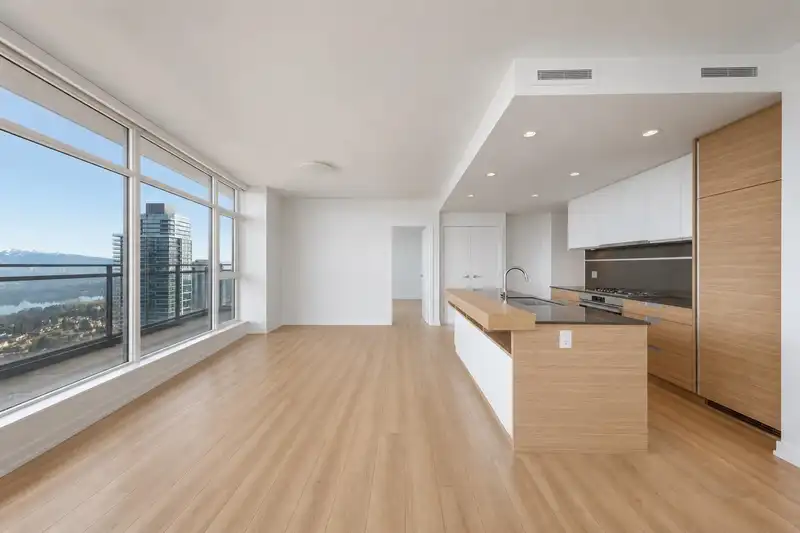 3503 4688 KINGSWAY - photo 3 of 25