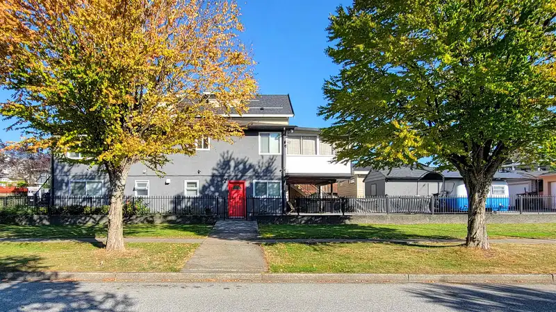 3304 VENABLES STREET - photo 2 of 40