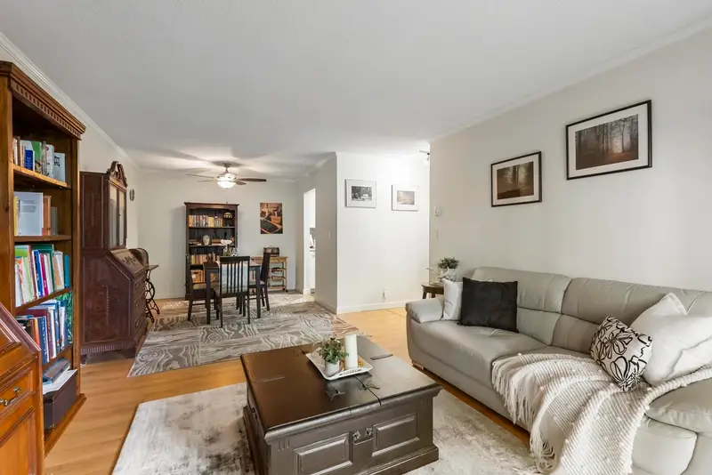 106 1720 SOUTHMERE CRESCENT - photo 4 of 25