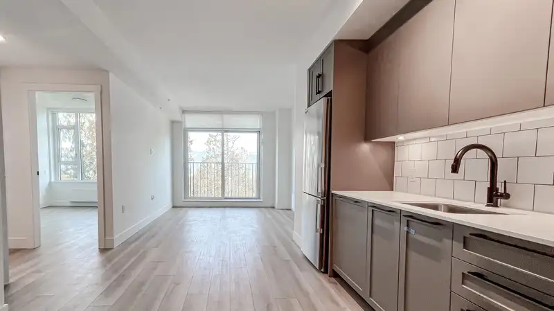 705 8750 UNIVERSITY CRESCENT - photo 2 of 16