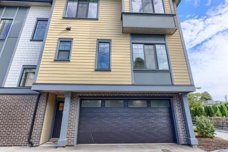 106 258 HART STREET - photo 2 of 16