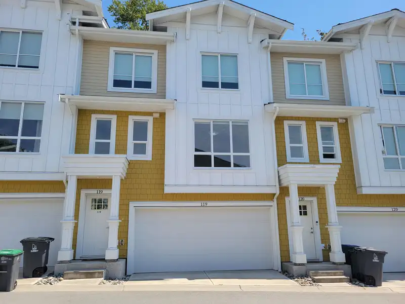 119 16561 17A AVENUE - photo 1 of 37
