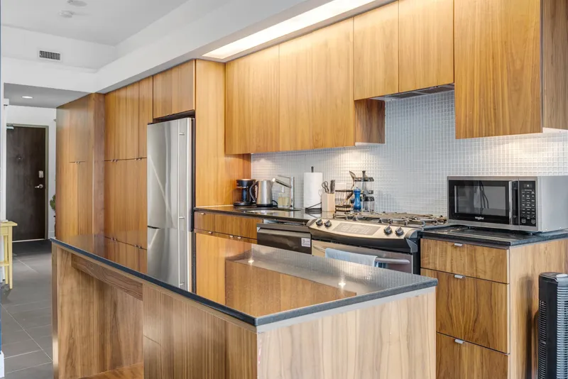 309 33 W PENDER STREET - photo 2 of 22