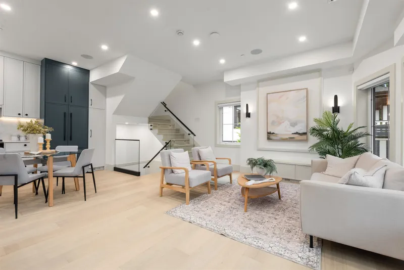 1 365 E 33RD AVENUE - photo 3 of 25