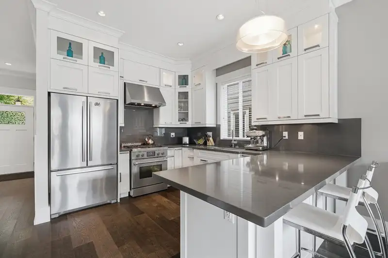 14713 32 AVENUE - photo 1 of 39