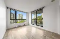 601 813 AGNES STREET - thumbnail 1