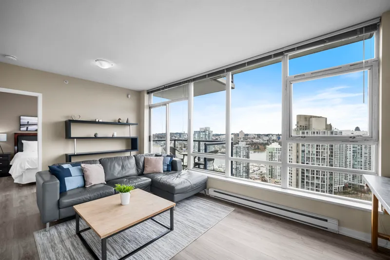 3608 928 BEATTY STREET - photo 3 of 25