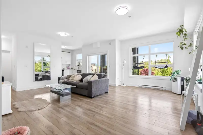 403 22577 ROYAL CRESCENT - photo 3 of 30