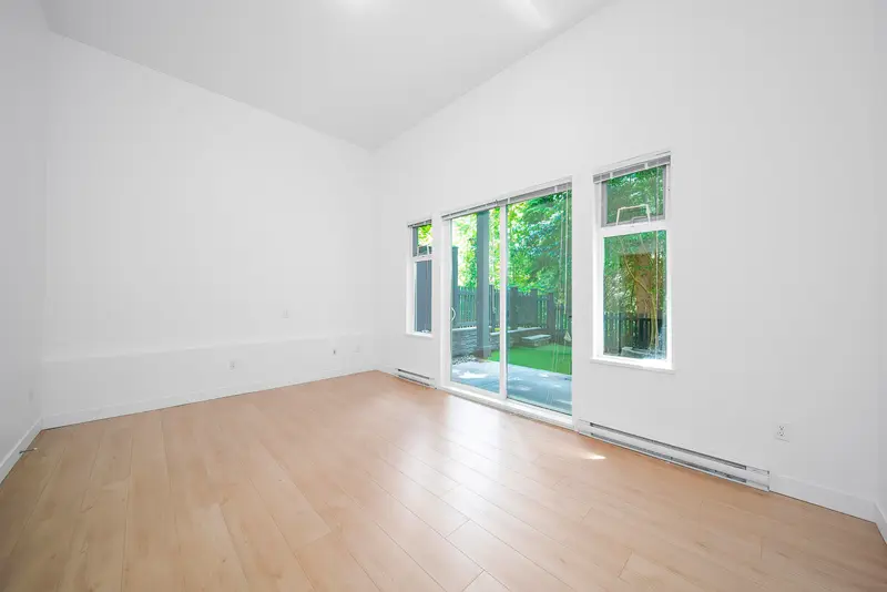 129 1480 SOUTHVIEW STREET - photo 4 of 25