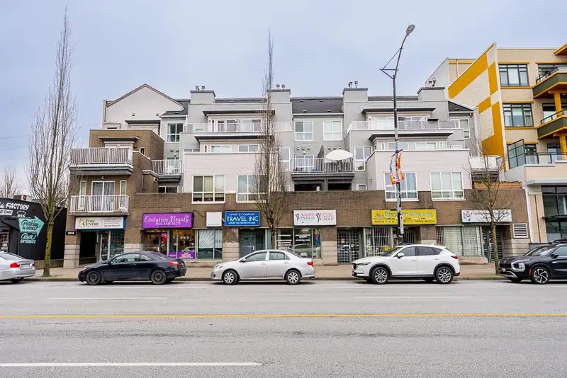 403 3939 HASTINGS STREET - photo 1 of 39