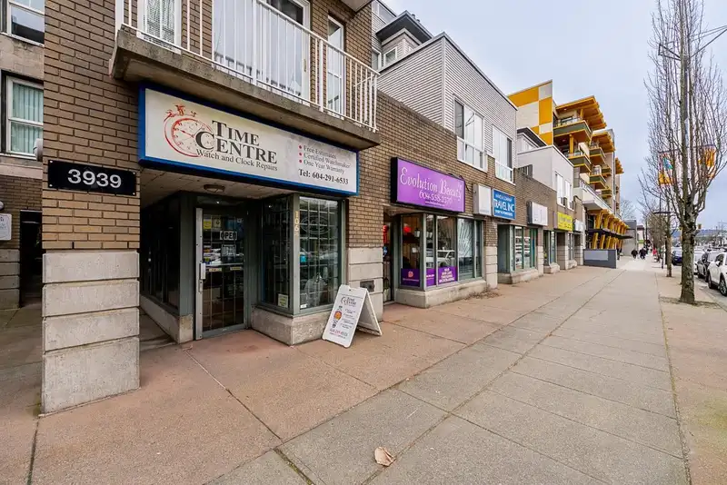 403 3939 HASTINGS STREET - photo 3 of 39