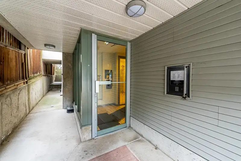 403 3939 HASTINGS STREET - photo 4 of 39