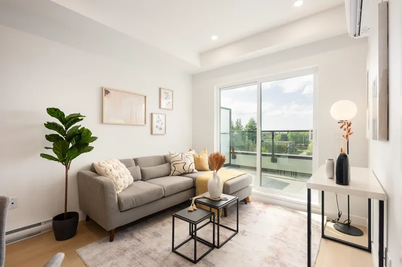 511 5398 207 STREET - photo 1 of 11