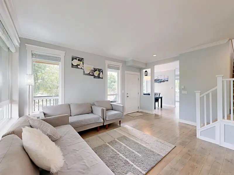 22 16772 61 AVENUE - photo 1 of 35