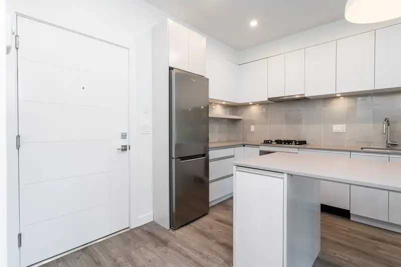 310 14225 103A AVENUE - photo 3 of 25