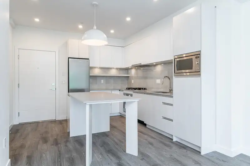 310 14225 103A AVENUE - photo 4 of 25