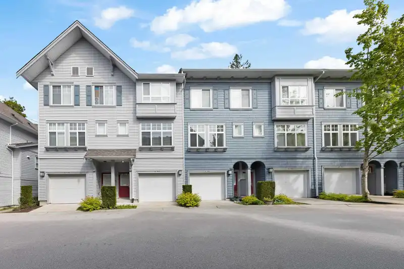 70 5858 142 STREET - photo 1 of 22