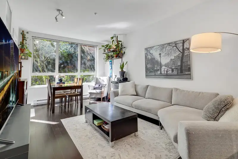 123 15918 26 AVENUE - photo 1 of 33