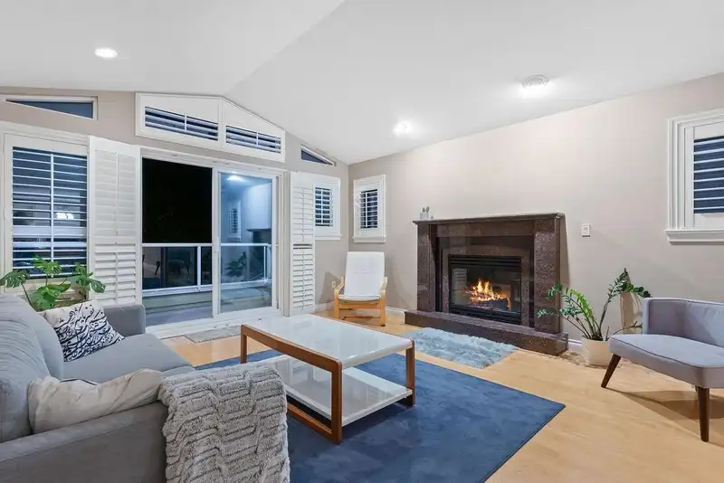 2517 MARINE DRIVE - photo 2 of 36