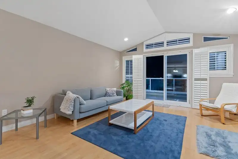 2517 MARINE DRIVE - photo 4 of 36