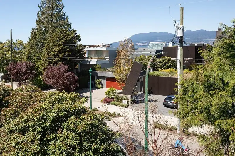 B 3546 POINT GREY ROAD - photo 3 of 26