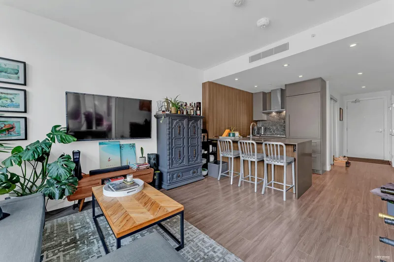 407 2288 ALPHA AVENUE - photo 3 of 25