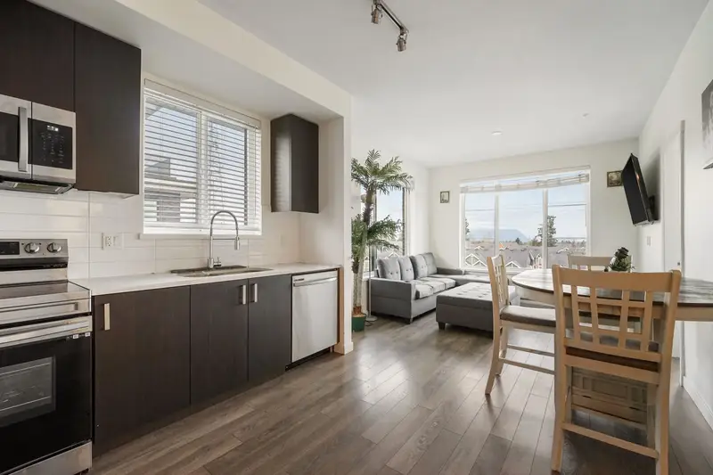 501 15858 FRASER HIGHWAY - photo 4 of 22