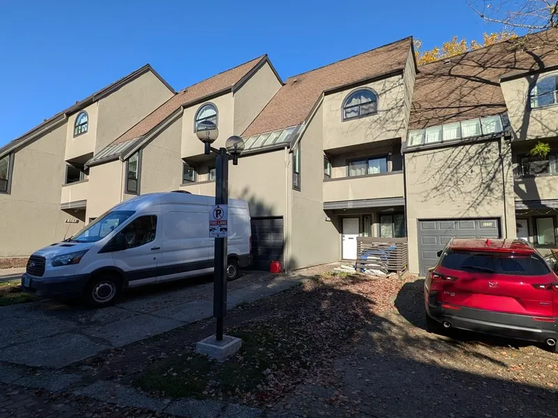 8557 WOODRIDGE PLACE - photo 2 of 6